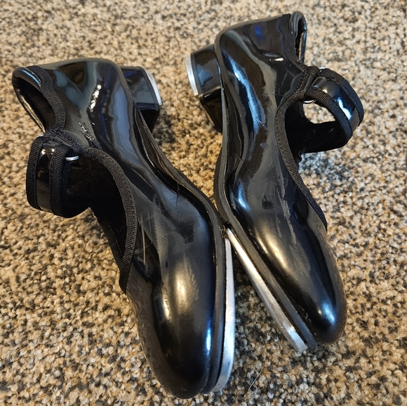 Girls Tap Shoes (Size 1) - Picture 5 of 7